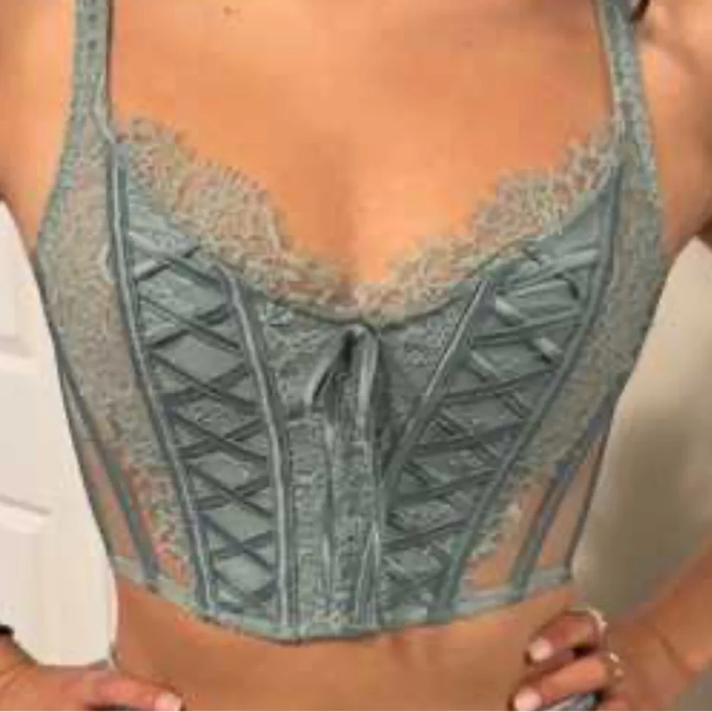 Victoria Secret Sage green Corset top Size: Medium DD (34D 34DD 36D 36DD) - Picture 2 of 7